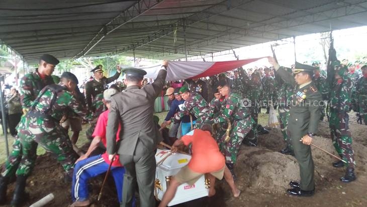 Pangdam Diponegoro Pimpin Pemakaman Dandim Kuala Kapuas, Almarhum Terima Kenaikan Pangkat