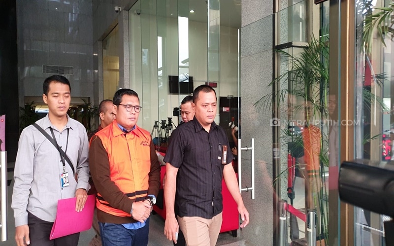 Buntut Kasus Korupsi Zumi Zola, Ketua Fraksi Golkar DPRD Jambi Ditahan KPK