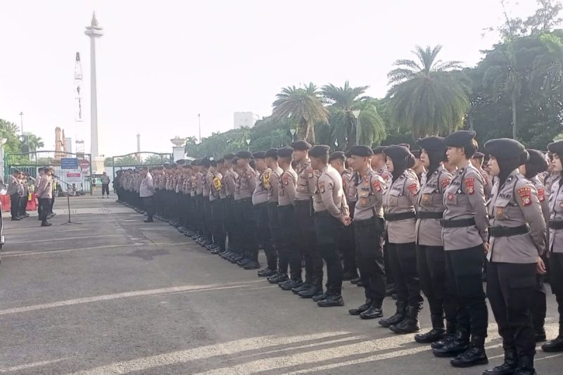 Hampir 2.000 Porsonel Kawal Demo di Monas, Orator Buruh Ingat-Ingat Pesan Kapolres!