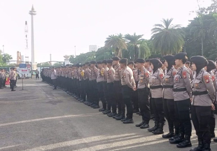 Hampir 2.000 Porsonel Kawal Demo di Monas, Orator Buruh Ingat-Ingat Pesan Kapolres!