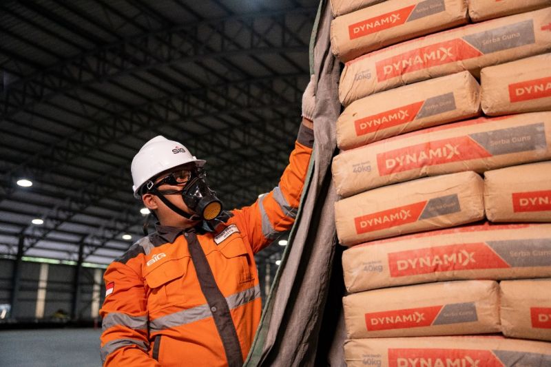 BUMN Semen Indonesia Masuk 10 Perusahaan Terpercaya Dunia Versi Newsweek