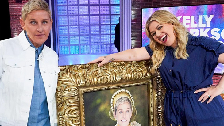 Kelly Clarkson Gantikan Slot Ellen Degeneres