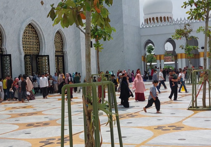 Manajemen Akui Ada Keterlambatan Pembayaran Gaji Karyawan Masjid Sheikh Zayed