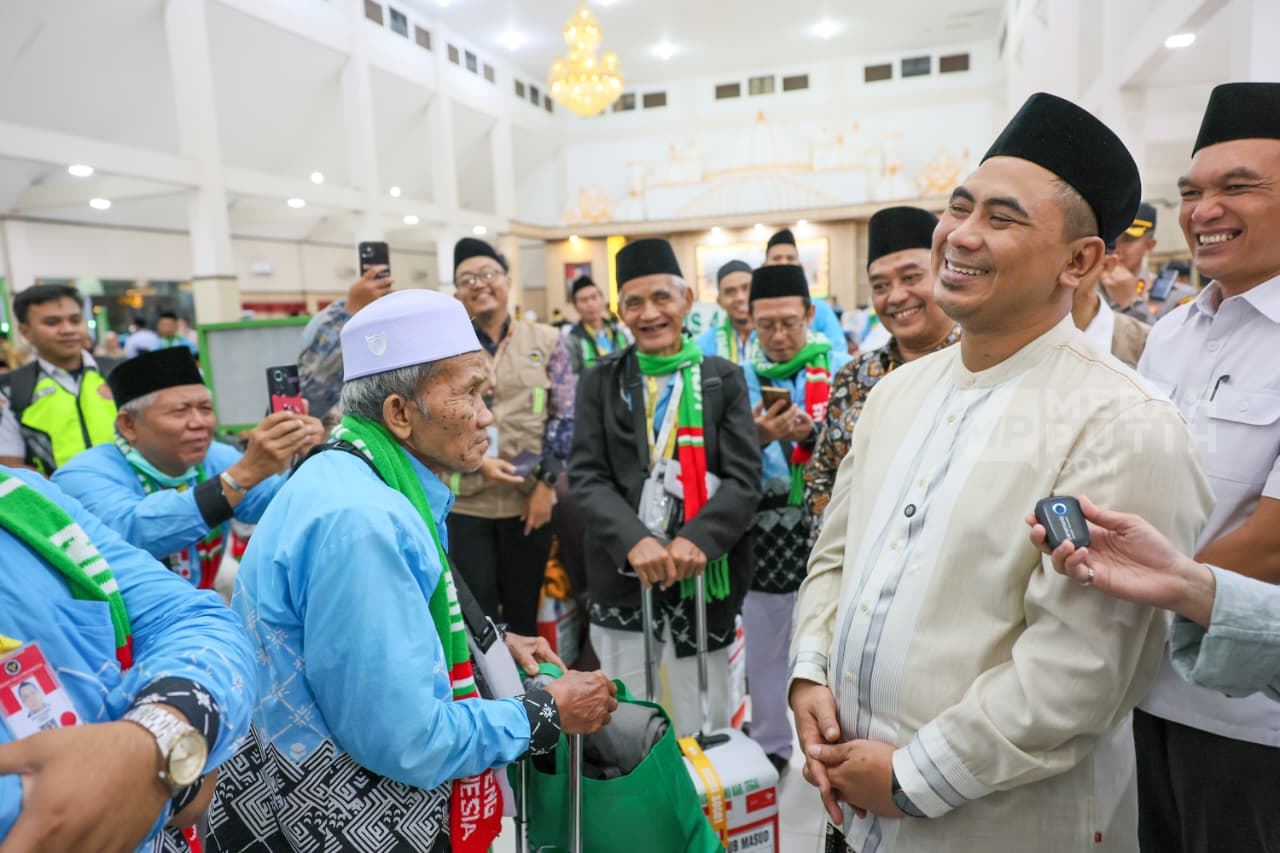 Tak Layak Terbang, 10 Jemaah Calon Haji Embarkasi Solo Dipulangkan Paksa