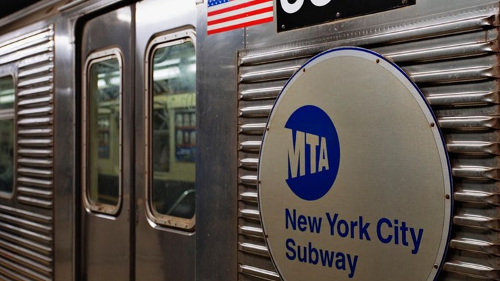 New York Gunakan Lampu Ultraviolet di Subway dan Bus untuk Bunuh Virus Corona