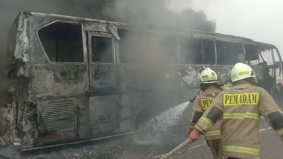 Bus Pariwisata Terbakar di Tol Wiyoto Wiyono, Begini Nasib 58 Anak TK Didalamya