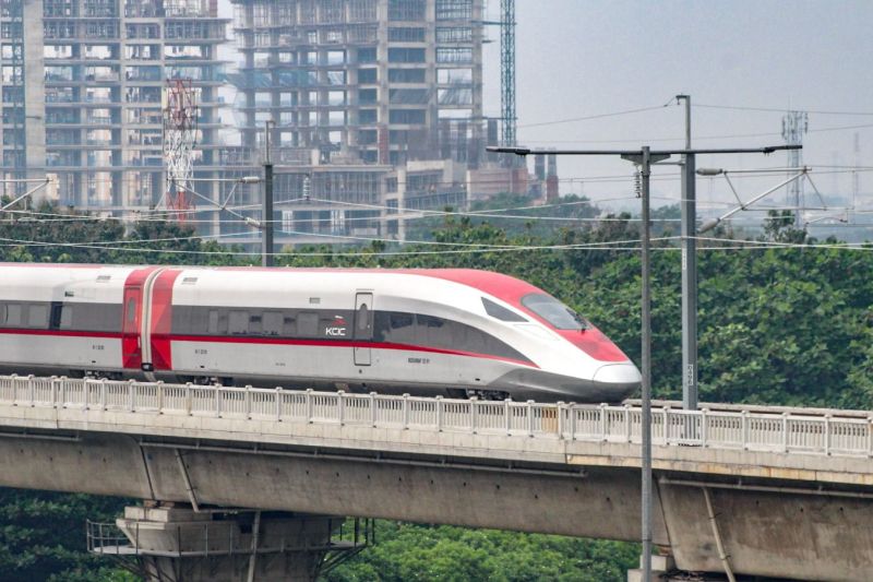 Tarif Kereta Cepat Diusulkan Rp 300 Ribu Per Penumpang
