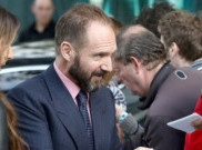 Pemeran Lord Voldemort di Film Harry Potter Beberkan Perbedaan Aktor dan Sutradara