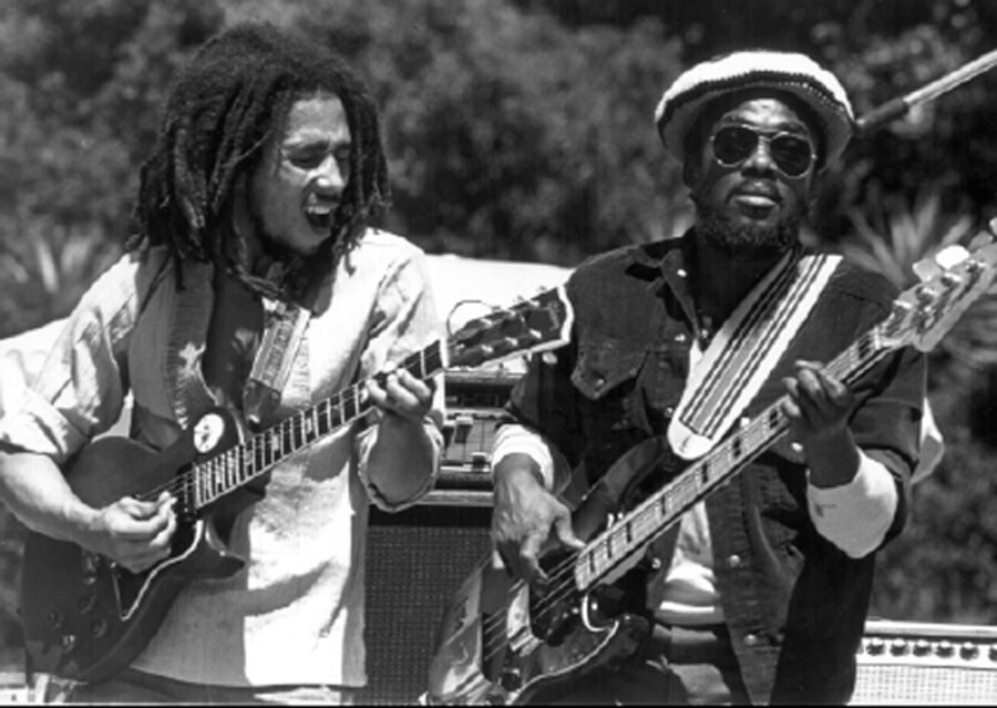 Bob Marley dan Aston Barrett. (Foto: The Wailers) 