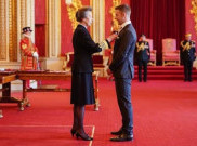 Pembalap WSBK Jonathan Rea Raih Gelar OBE dari Istana Buckingham 