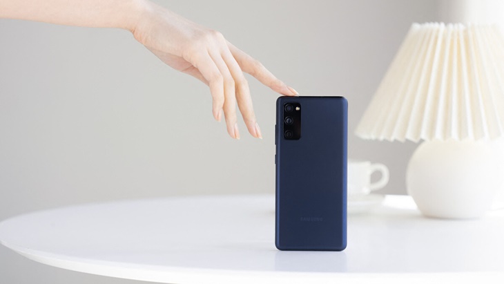 Samsung Diam-Diam Luncurkan S20 FE Versi Anyar
