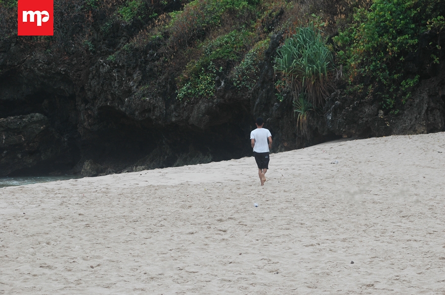 Indahnya Keperawanan Pantai Greweng