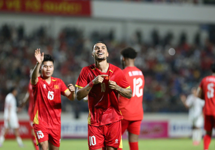 Timnas Vietnam Gilas Myanmar dalam Uji Coba, Pelatih Kim Sang-sik Taruh Kepercayaan Tinggi kepada Para Pemain Naturalisasi