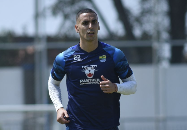 Kontrak Alberto Rodriguez Otomatis Diperpanjang di Persib Bandung