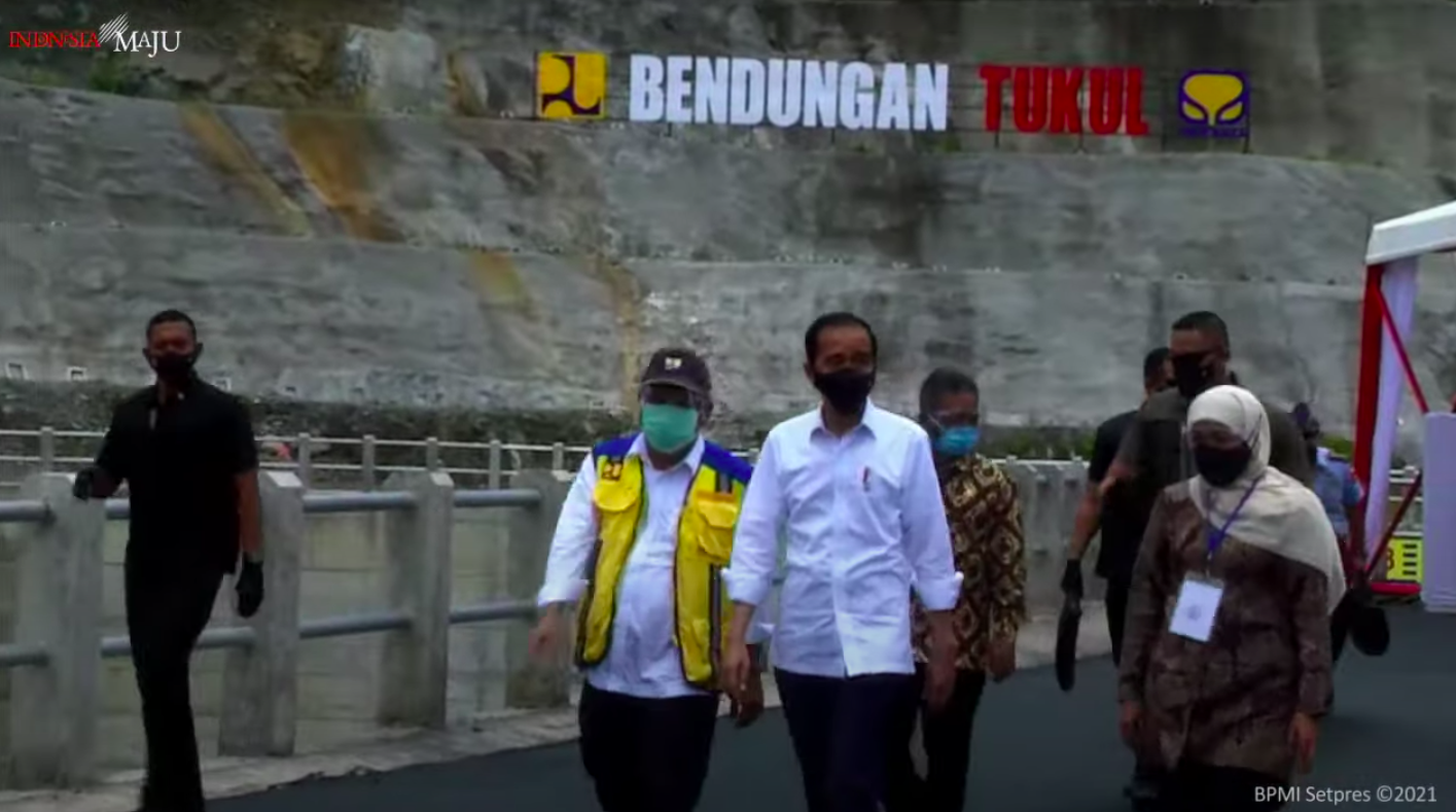 bendungan tukul
