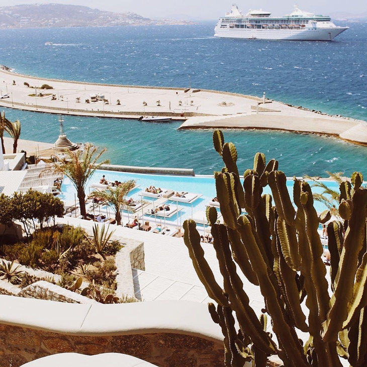 Cavo Tagoo terletak di barat Pulau Mykonos. (Foto: instagram.com/cavotagoomykonos)