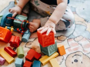 Keseringan Mendapat Mainan Bisa Bikin Anak Overwhelmed atau Overstimulated