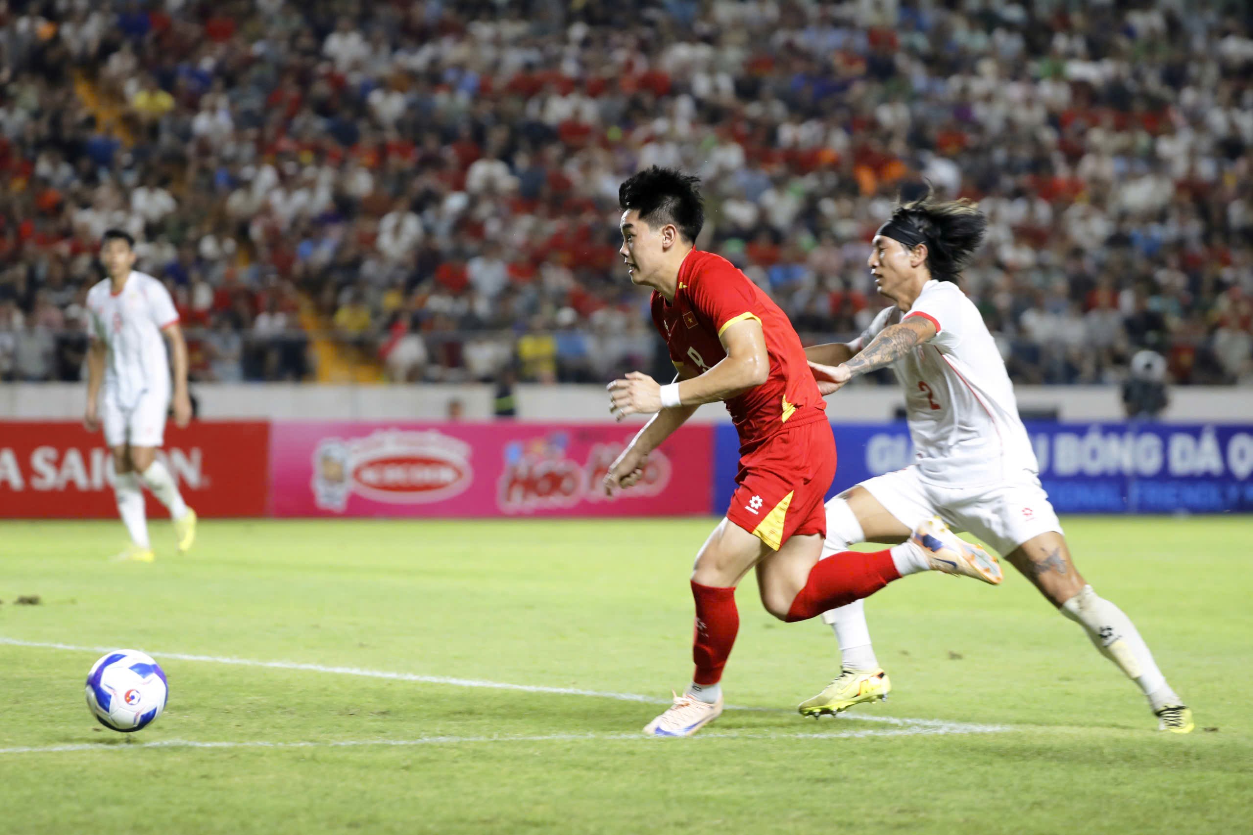 VFF Beri Konfirmasi Sekaligus Bantah Kabar Buruk untuk Timnas Vietnam terkait Nguyen Dinh Bac
