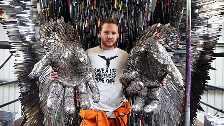 knife angel