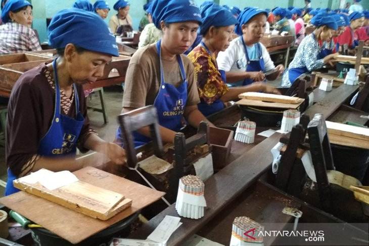 Ini Sanksi yang Didapat jika Perusahaan Telat Penuhi THR