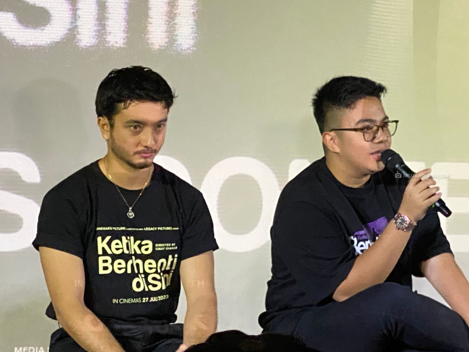 ketika berhenti di sini