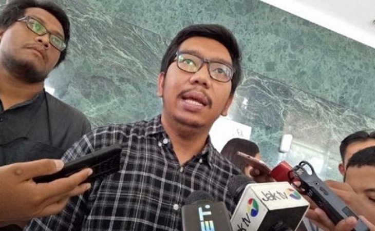 Peneliti ICW Kurnia Ramadhana desak Presiden Jokowi copot Menteri Yasonna (Foto: antaranews)