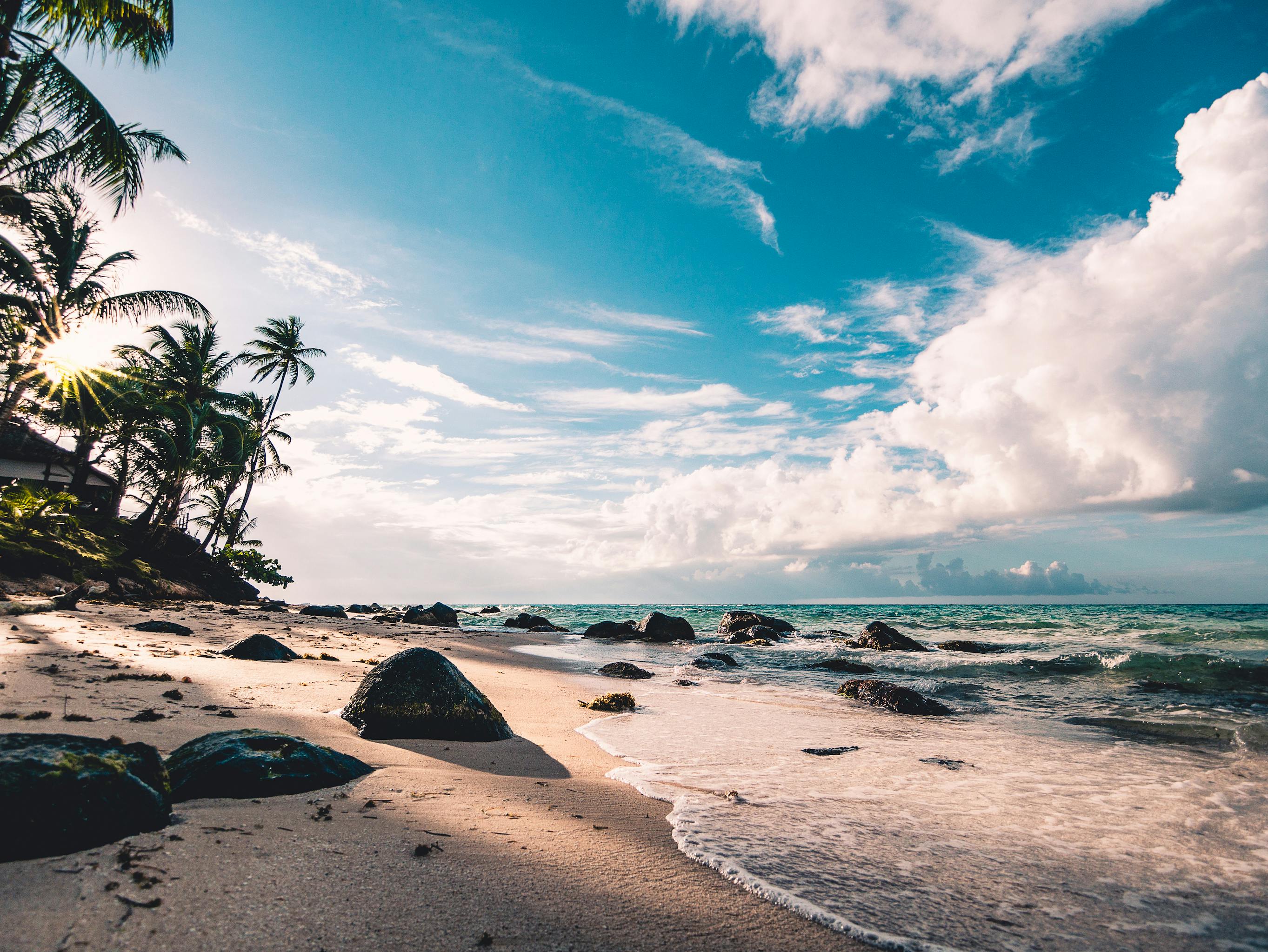 5 Destinasi Wisata Pantai di Jakarta untuk Libur Natal dan Tahun Baru