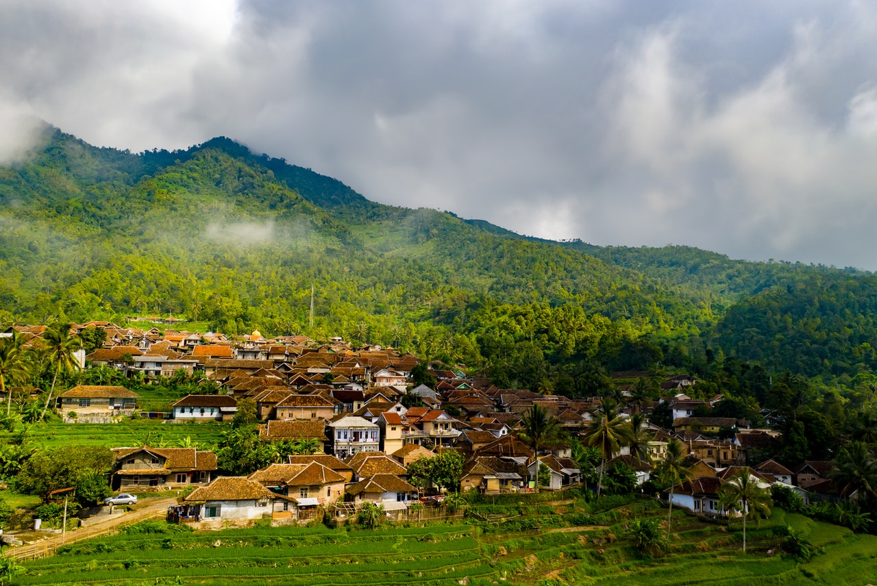 Kekayaan alam Indonesia dapat menjawab kebutuhan hidup masyarakat. (Foto pexels/tom fisk)