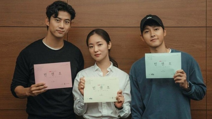 tvN Bagikan Foto Pembacaan Naskah Drama 'Vincenzo'