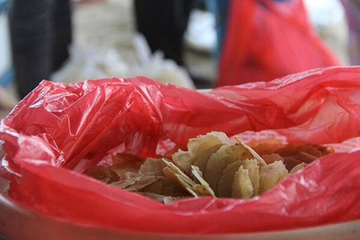  Emping menes oleh-oleh khas Pandeglang, Banten. (Foto: Twitter/@infopandeglang)