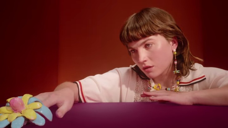 Debut Isadora Barney untuk Miu Miu