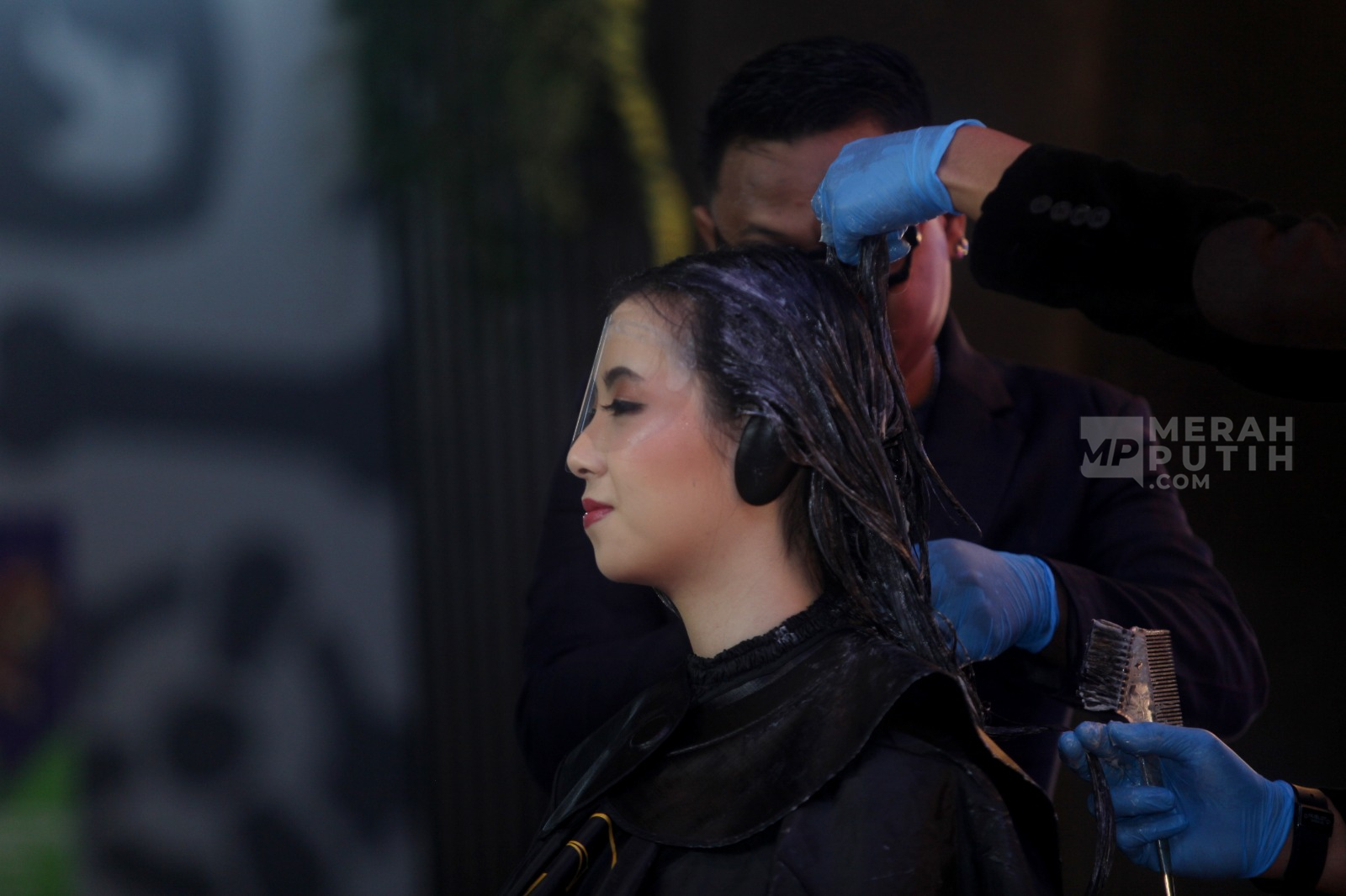 CANNELLE Beauty Fest: Aksi Live Hair Coloring Demos by Milbon