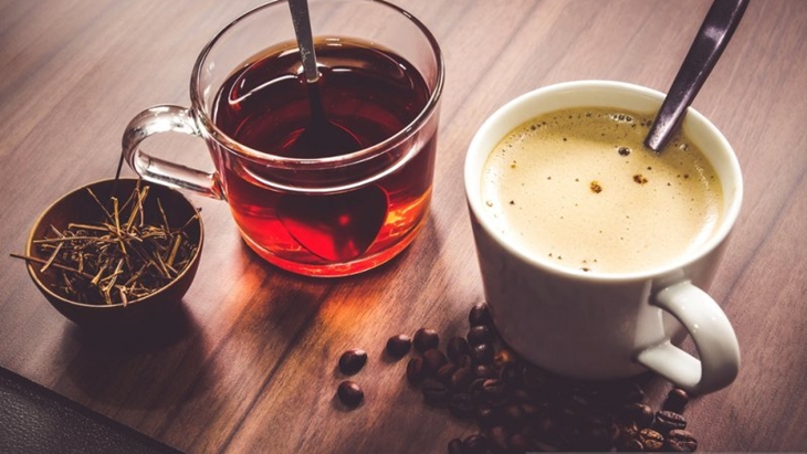 Studi Terbaru: Minum Teh Terlalu Panas Berisiko Kanker Kerongkongan