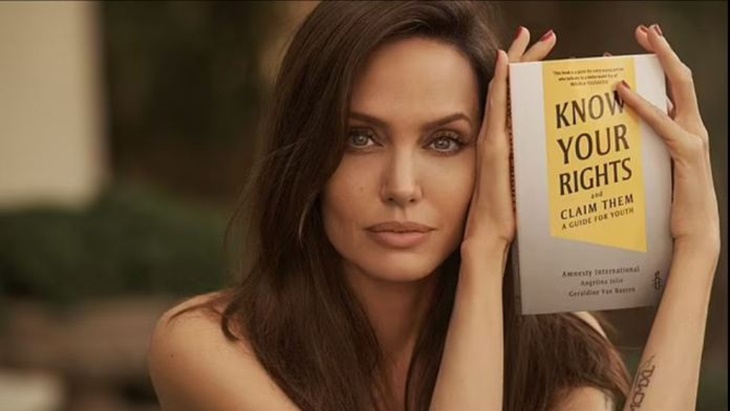 Angelina Jolie Terbitkan Buku Tentang Hak-Hak Anak