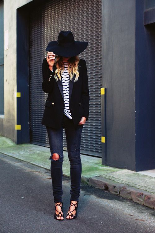 Wide brim