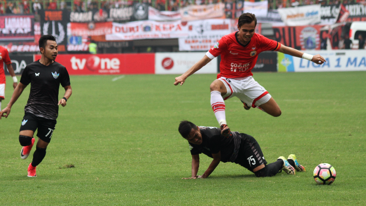 Teco Puas Persija Pesta Gol ke Gawang Persegres Gresik