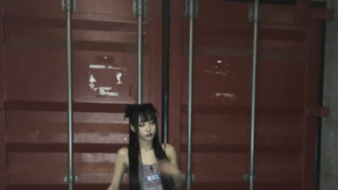Lirik Lagu 'DIM' dari Yves LOONA dan Maknanya, Lagi Viral di TikTok!