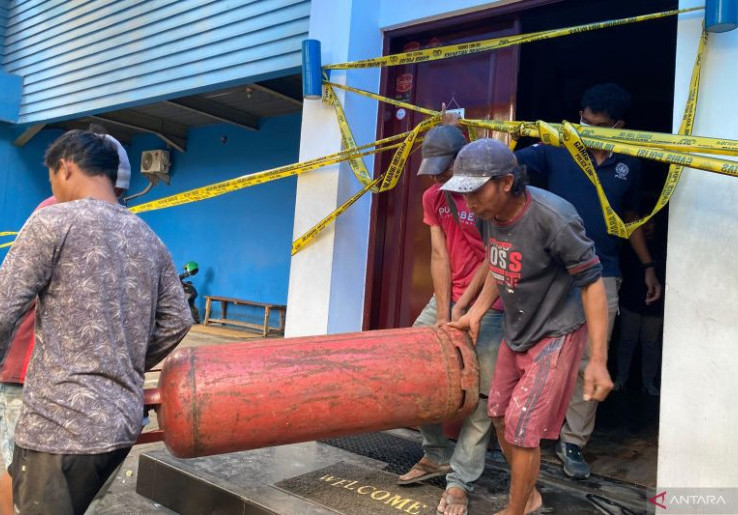 Puslabfor Polri Sita 2 Tabung Gas dari TKP Ledakan Spa Winners Bulungan