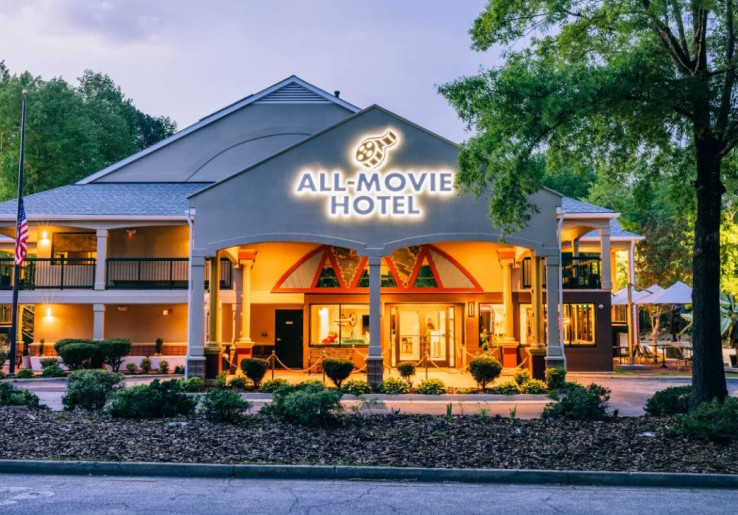 Francis Ford Coppola Buka Hotel Bertema Film dengan Fasilitas Produksi Asli