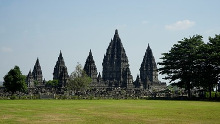 Vaksin COVID-19 Jadi Peluang Baru Sektor Pariwisata di 2021