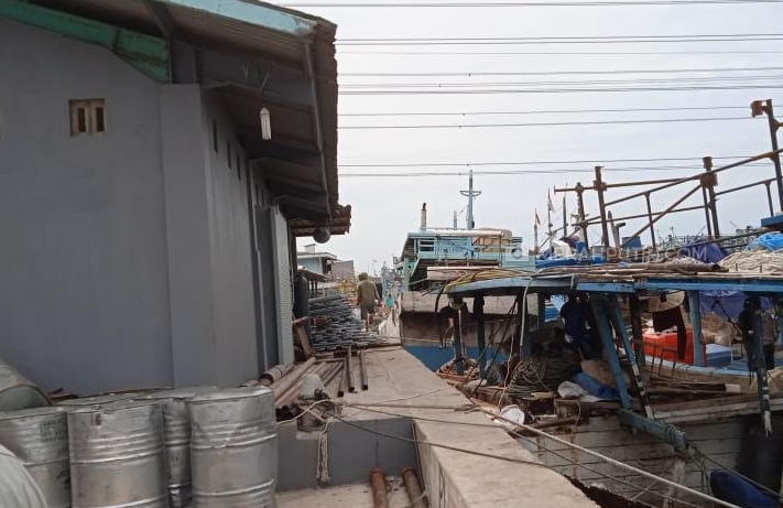 Pembangunan pergudangan peralatan kapal di Pelabuhan Perikanan Muara Angke, Penjaringan, Jakarta Utara (MP/Asropih)