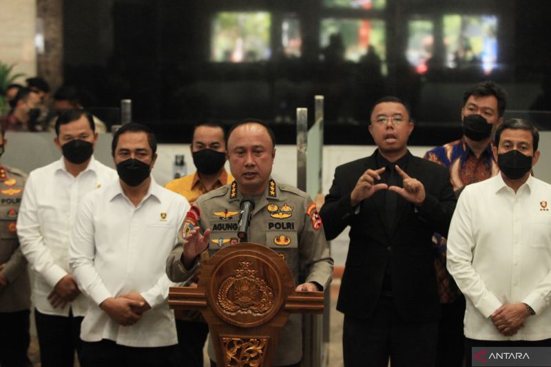 5 Perwira Polri dan Ferdy Sambo Terlibat Tindak Pidana Menghalangi Penyidikan