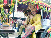 Prosesi Ngunduh Mantu Kahiyang-Bobby di Medan