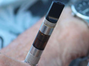 Suka Mengisap Vape? Ini Bahayanya buat Gigi dan Kesehatan