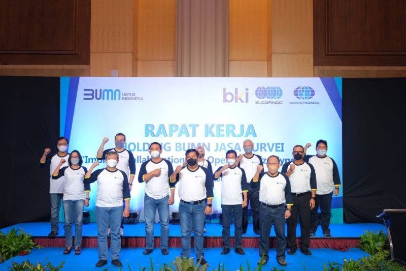 PT Biro Klasifikasi Indonesia (Persero), PT SUCOFINDO (Persero), dan PT Surveyor Indonesia (Persero) yang merupakan calon anggota Holding BUMN Jasa Survei melakukan penetapan rencana kerja bersama 2022 dan harmonisasi strategi serta kegiatan operasional. ANTARA/HO-Surveyor Indonesia