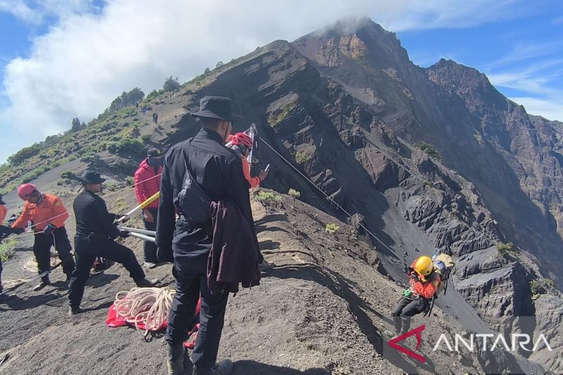 Kisah Pilu Pendaki Brasil di Rinjani Berakhir di Meja Autopsi, Jenazah Harus Lewat Jalur Darat Menuju Bali