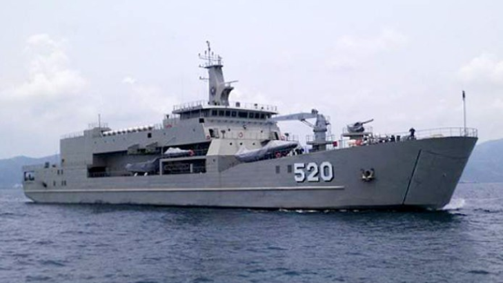 KRI Teluk Bintuni Temukan Jasad Tak Dikenal di Laut Jawa 