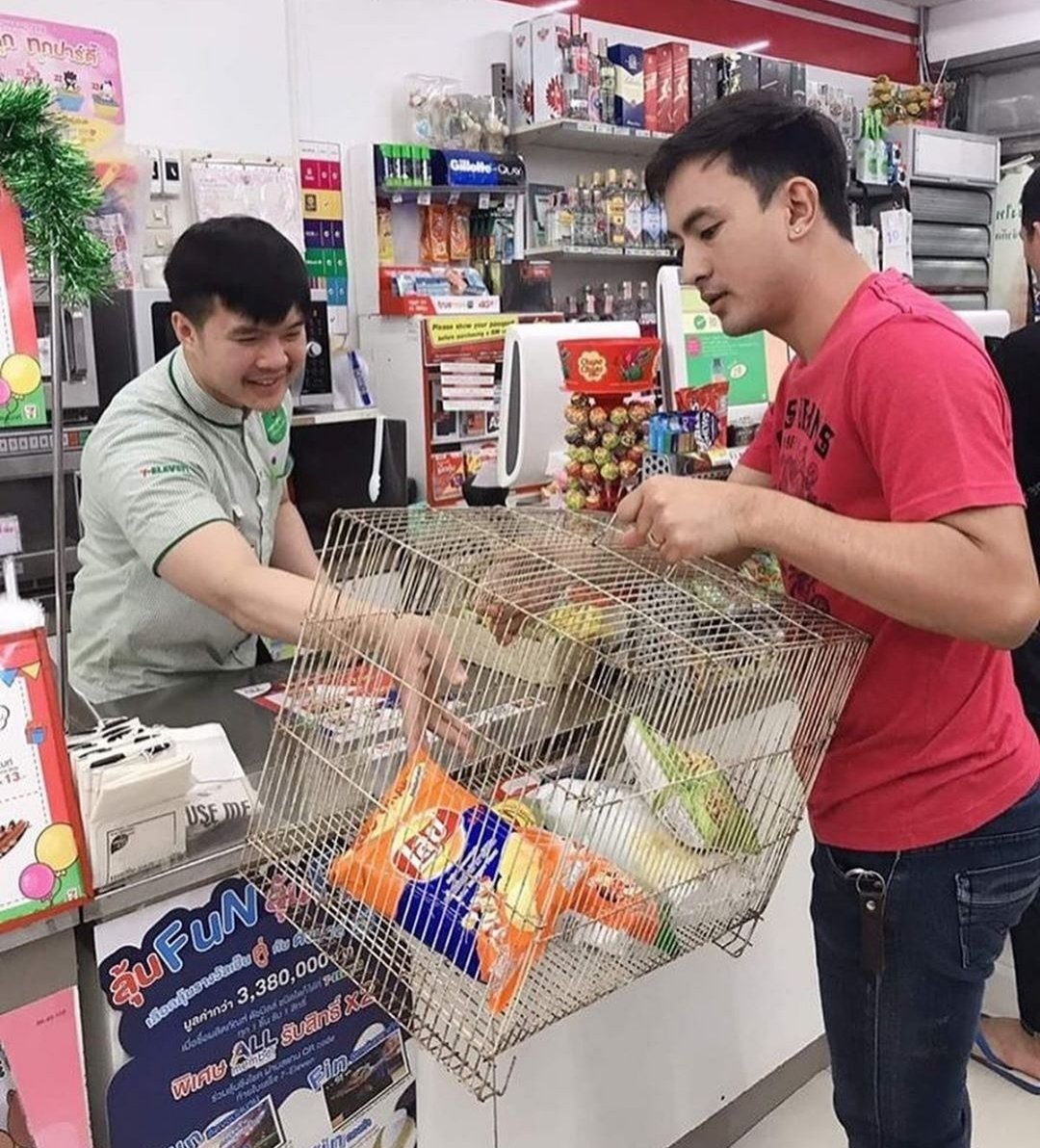 Cara Warga Thailand Berbelanja Setelah Larangan Kantong Plastik Diberlakukan