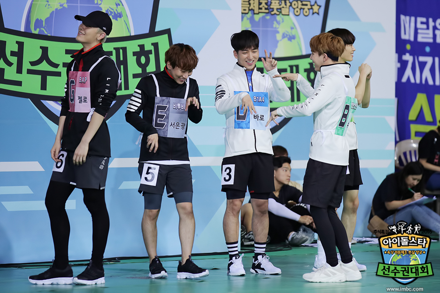ISAC menjadi tempat idola berinteraksi satu sama lain tanpa memandang grup. (Foto: soompi.com)