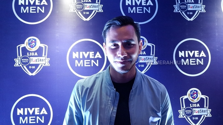 Darius Sinathrya Bangun Komunikasi dengan Anak Melalui Sepakbola